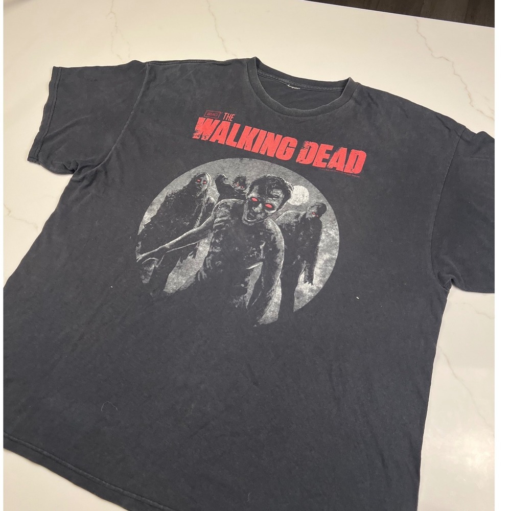 AMC The Walking Dead T-Shirt Mens XL Black Zombie Graphic Tee 2012 Distressed